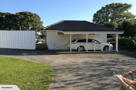 Photo of property in 5 Domain Lane, Mangere Bridge, Auckland, 2022