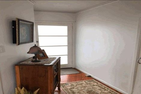 Photo of property in 43 Wharf Road, Te Atatu Peninsula, Auckland, 0610