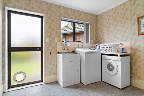 Photo of property in 10a Tararua Street, Masterton, 5810