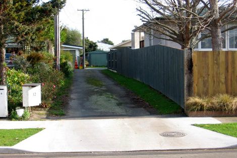Photo of property in 12 Burfield Place, Awapuni, Palmerston North, 4412