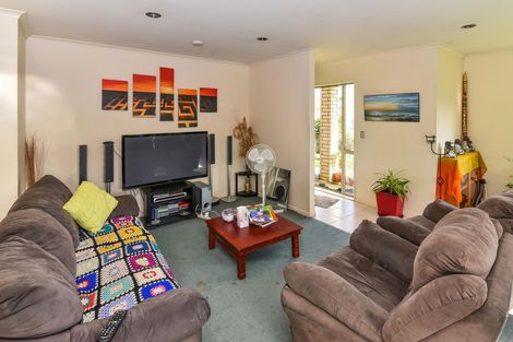 Photo of property in 6 Grangewood Close, Favona, Auckland, 2024