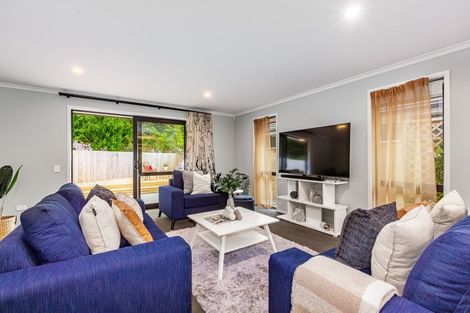 Photo of property in 46 Martingale Drive, Whitby, Porirua, 5024