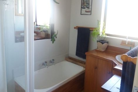 Photo of property in 121 Southdown Drive, Martinborough, 5781