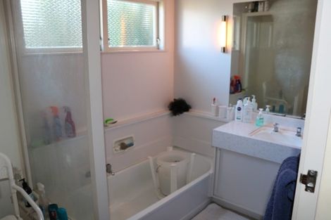 Photo of property in 51 Grand Vue Road, Kawaha Point, Rotorua, 3010