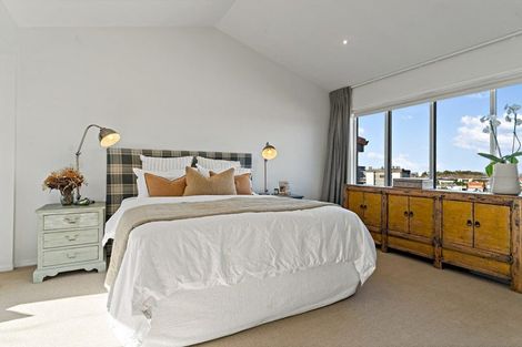 Photo of property in 6l Carlton Gore Road, Grafton, Auckland, 1023