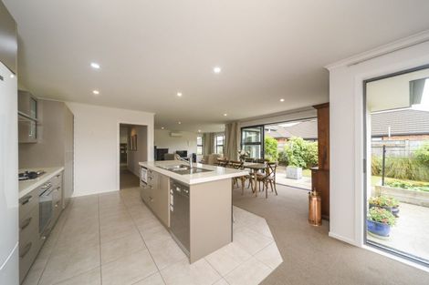 Photo of property in 15 Lorenzo Place, Kelvin Grove, Palmerston North, 4414