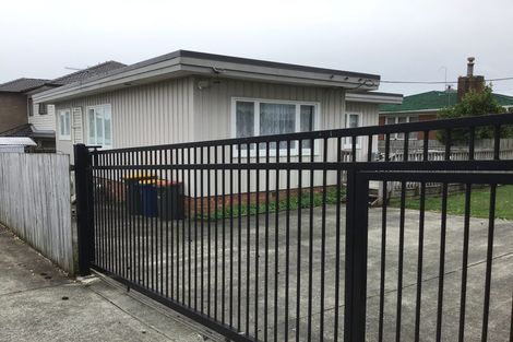 Photo of property in 4 Vanguard Road, Kelston, Auckland, 0602