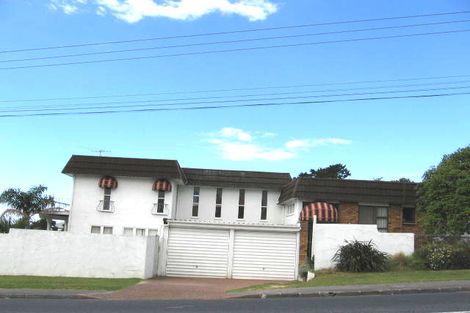Photo of property in 1/33 Deep Creek Road, Waiake, Auckland, 0630