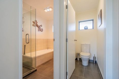 Photo of property in 47 Makarini Street, Paraparaumu, 5032