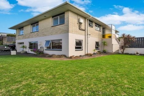 Photo of property in 10 Culzean Grove, Bell Block, New Plymouth, 4312