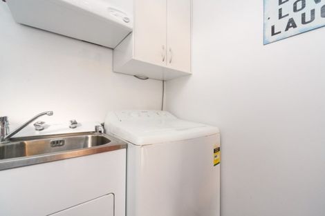 Photo of property in 20 Winchester Street, Awapuni, Palmerston North, 4412