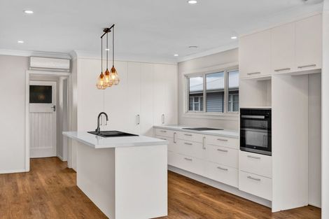 Photo of property in 18 Grey Street, Hawera, 4610