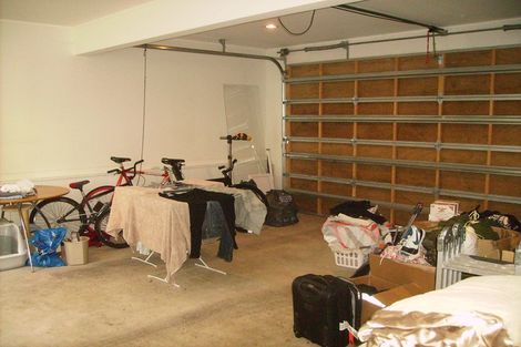 Photo of property in 53 Arapito Road, Titirangi, Auckland, 0604