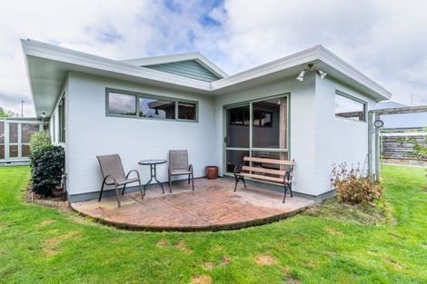 Photo of property in 10 Calder Place, Winton, 9720
