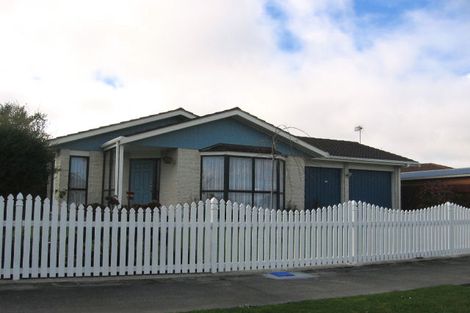 Photo of property in 23 Willowstream Grove, Cloverlea, Palmerston North, 4412