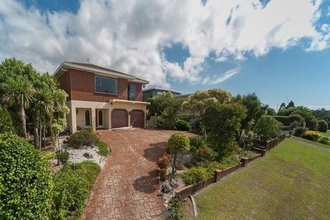 Photo of property in 7 Marama Street, Castor Bay, Auckland, 0620