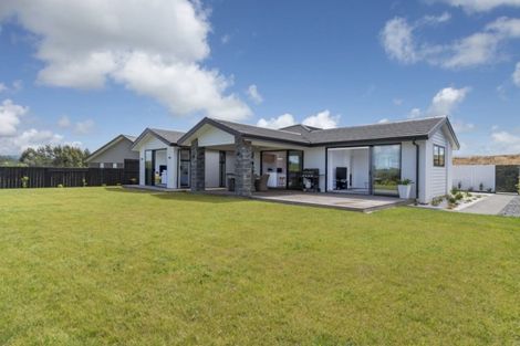 Photo of property in 93 Lynley Park Drive, Omokoroa, 3114