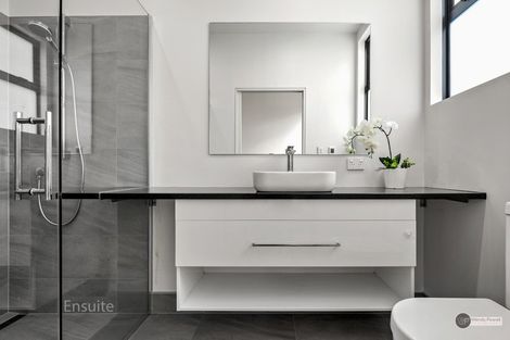 Photo of property in 28 Orr Crescent, Hutt Central, Lower Hutt, 5011