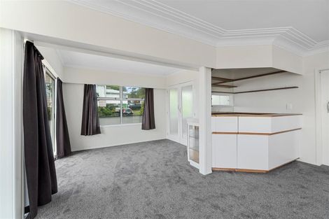 Photo of property in 46 Redoubt Road, Goodwood Heights, Auckland, 2105