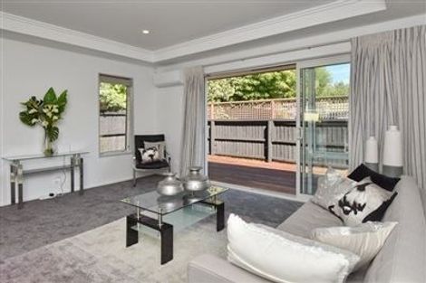 Photo of property in 2/23 Wakelin Place, Redwood, Christchurch, 8051