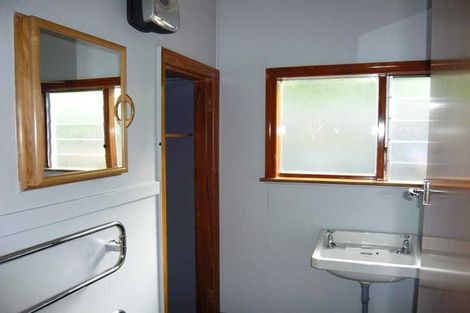 Photo of property in 11 Oku Street, Island Bay, Wellington, 6023