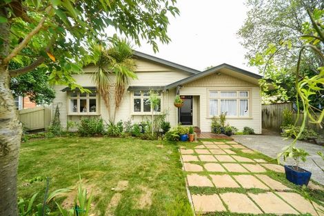 Photo of property in 40 Marne Street, Hokowhitu, Palmerston North, 4410