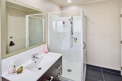 Photo of property in 31a Puriri Road, Waikanae, 5036