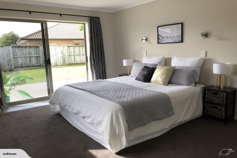 Photo of property in 2 Sophies Way, Papamoa Beach, Papamoa, 3118