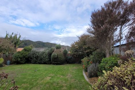 Photo of property in 3 Bryant Grove, Taita, Lower Hutt, 5011