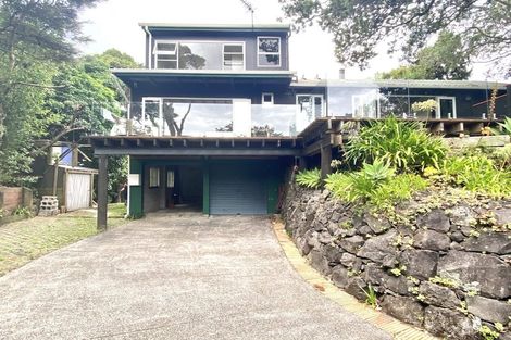 Photo of property in 8 Arapito Road, Titirangi, Auckland, 0604