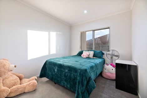 Photo of property in 6 Jezero Drive, Massey, Auckland, 0614