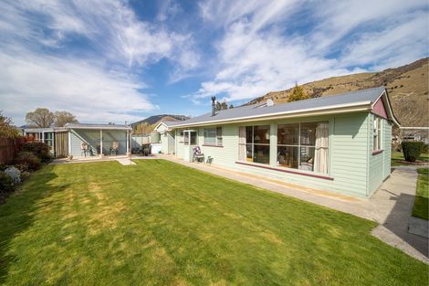 Photo of property in 11 Millers Flat-beaumont Road, Millers Flat, Roxburgh, 9572