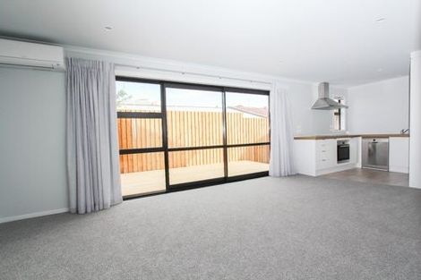 Photo of property in 1-5/5 Charlemont Street, Whitiora, Hamilton, 3200