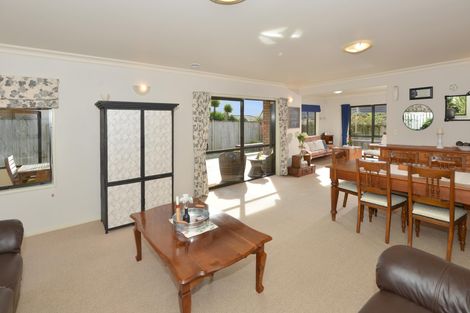 Photo of property in 6 Oxford Avenue, Te Kamo, Whangarei, 0112