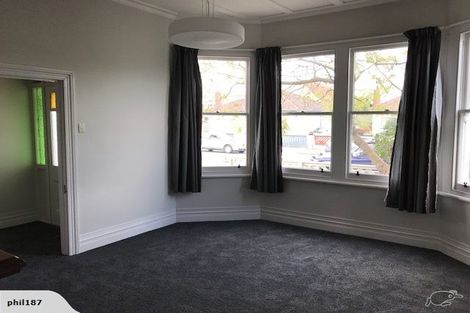 Photo of property in 135 Carlyle Street, Napier South, Napier, 4110