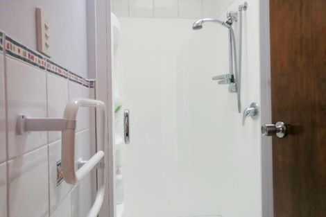 Photo of property in 26 Florence Daly Place, Mount Roskill, Auckland, 1041