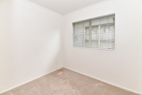 Photo of property in 174 Vipond Road, Stanmore Bay, Whangaparaoa, 0932