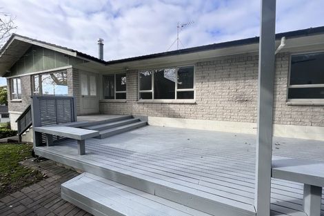 Photo of property in 11 Snowden Place, Opaheke, Papakura, 2113