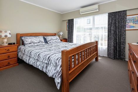 Photo of property in 2/3 Cromdale Avenue, Highland Park, Auckland, 2010