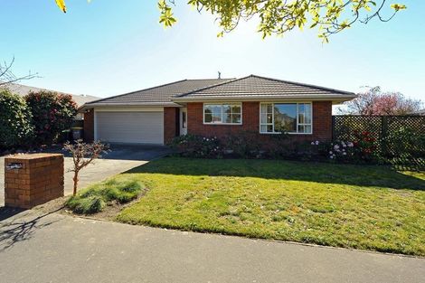 Photo of property in 11 Fieldmoor Place, Parklands, Christchurch, 8083