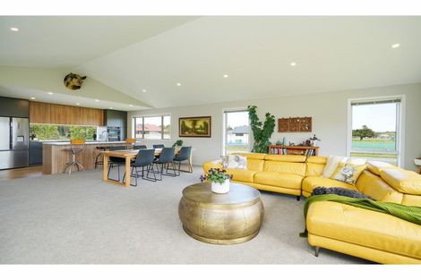 Photo of property in 115 Blairlogie Close, Otatara, Invercargill, 9879