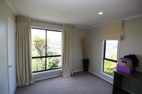 Photo of property in 43 Waverton Terrace, Churton Park, Wellington, 6037