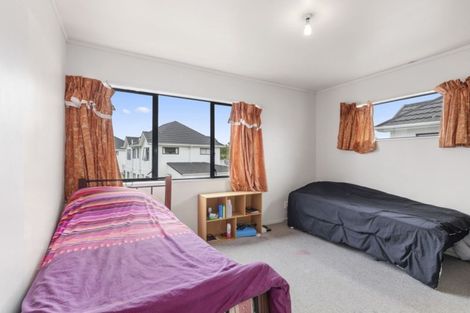 Photo of property in 2/22 Mason Street, Moera, Lower Hutt, 5010