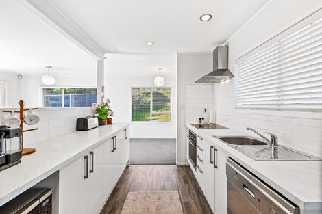 Photo of property in 1/31 Captain Scott Road, Glen Eden, Auckland, 0602