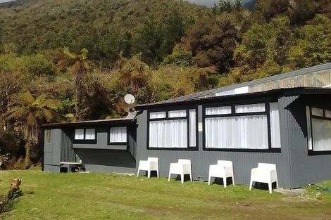 Photo of property in 4730 Otira Highway, Jacksons, Inchbonnie, 7875