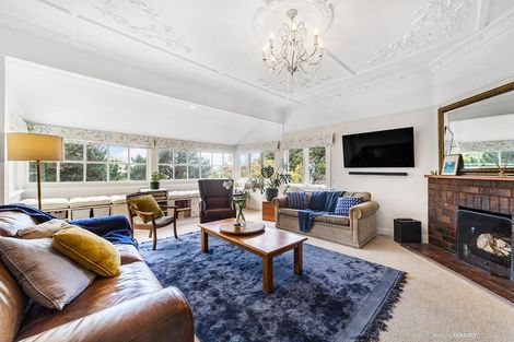 Photo of property in 120 Sutherland Road, Melrose, Wellington, 6023