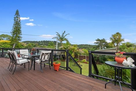 Photo of property in 57 Avonleigh Road, Green Bay, Auckland, 0604