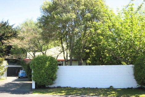 Photo of property in 29 Hampton Place, Burnside, Christchurch, 8053