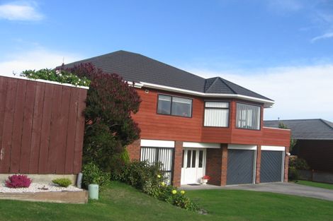 Photo of property in 18 Halladale Road, Papakowhai, Porirua, 5024