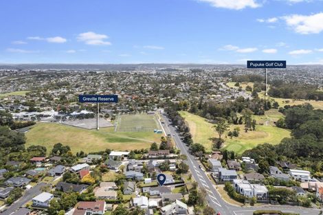 Photo of property in 1/232 East Coast Road, Forrest Hill, Auckland, 0620